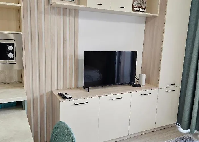 Four Seasons Апартамент Поморие